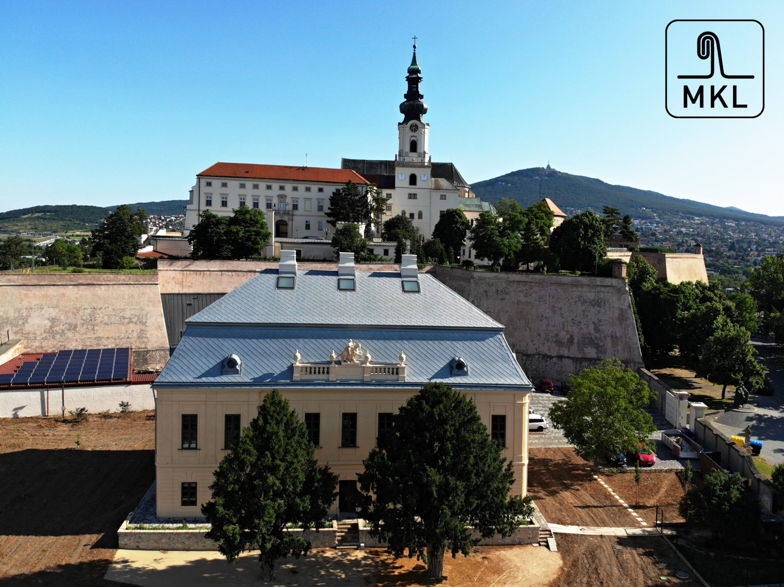 Jednoúrovňová galéria 213