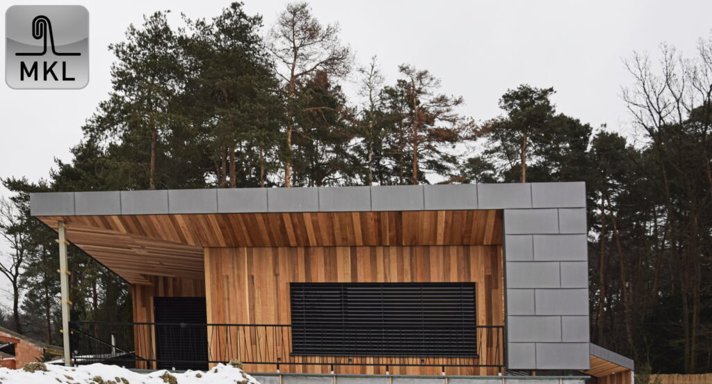Jednoúrovňová galéria 251