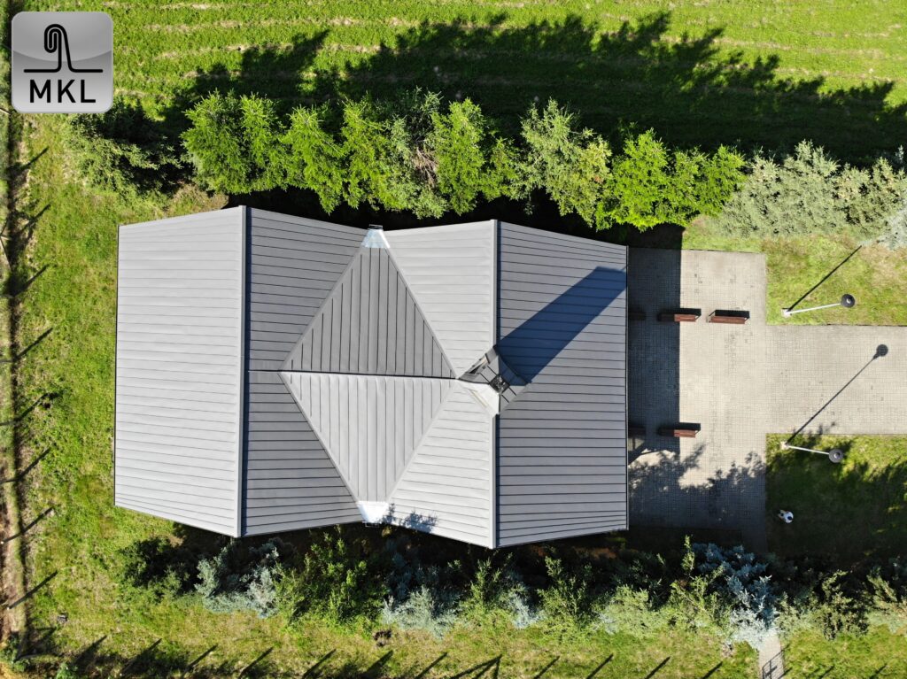 Jednoúrovňová galéria 145